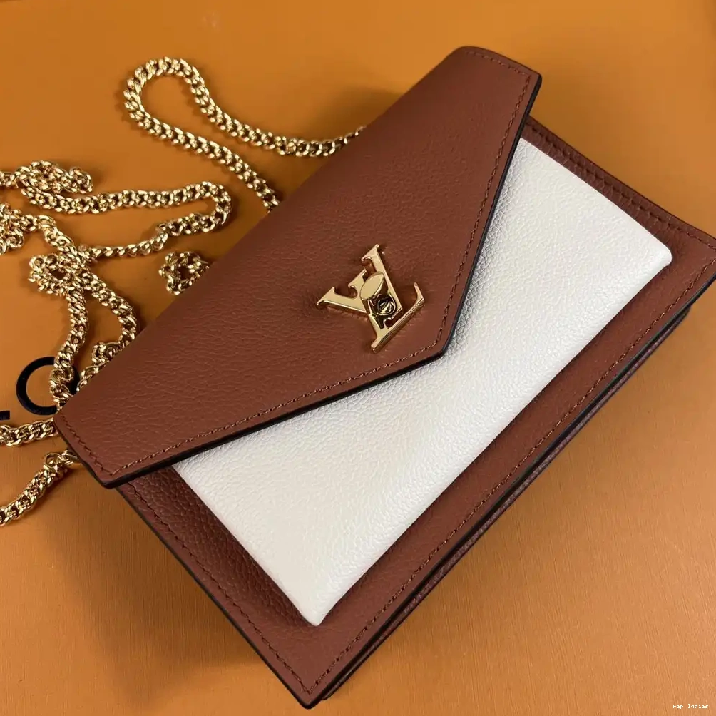Cheap POCHETTE VUITTON LOUIS CHAIN MYLOCKME 0510